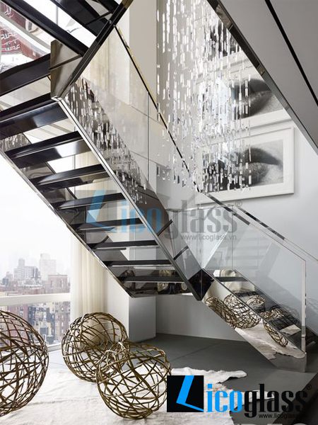 CẦU THANG KÍNH 005