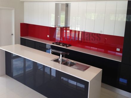 kinh-mau-op-bep-licoglass18