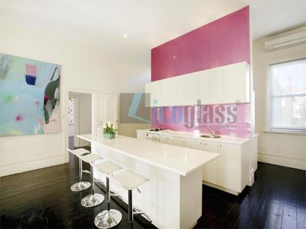 kinh-op-bep-mau-hong13