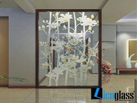 VÁCH KÍNH NGHỆ THUẬT LICOGLASS
