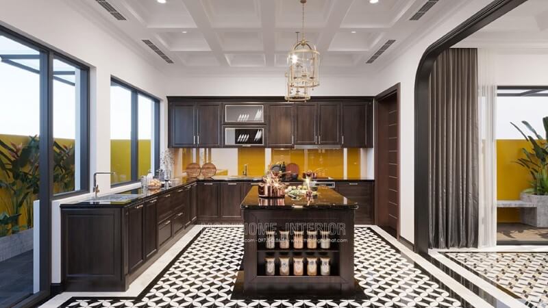 Nội thất phòng bếp này được thiết kế theo đường nét hiện đại, màu sắc sang trọng với tinh thần truyền thống. Kiểu dáng tủ bếp chữ L sang trọng làm kết hợp cùng với bàn đảo bếp tạo nên sự tiện dụng