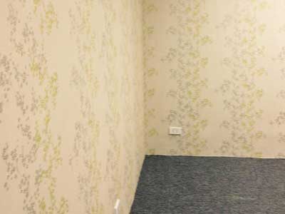  Thi công giấy dán tường tại Sàn Giao Dịch Bất Động Sản VinHomes