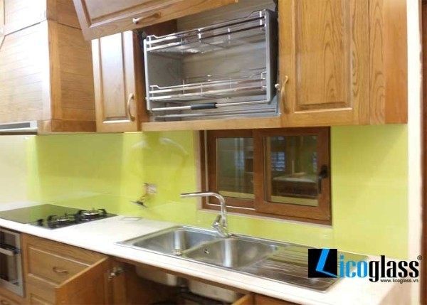 Kính ốp bếp màu vàng chanh Kính ốp bếp màu vàng chanh