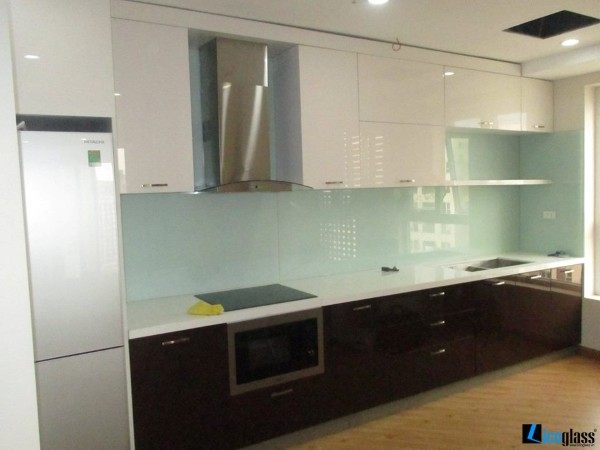 Kính ốp bếp màu xanh non Kính ốp bếp màu xanh non