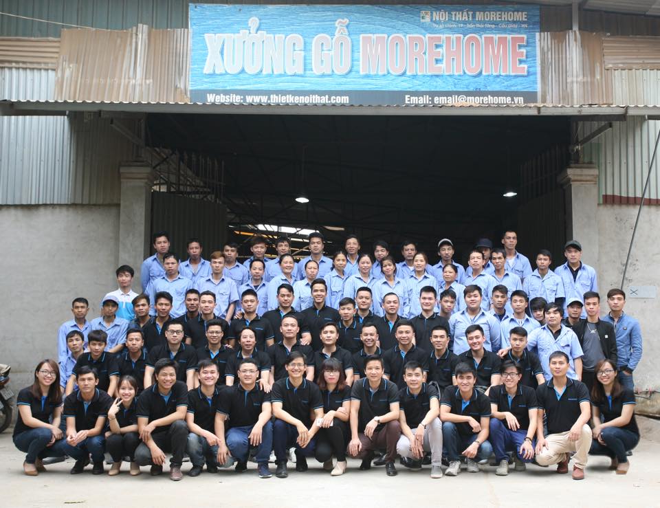 nhân công tại xưởng